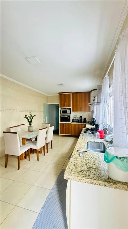 Casa com 3 quartos e 133 m² em Vila Guilhermina, Praia Grande