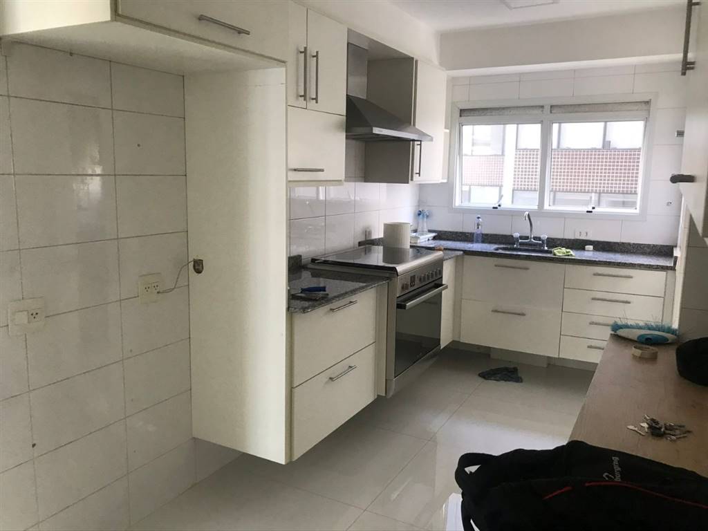 Apartamento com 4 quartos e 140 m² em Vila Guilhermina, Praia Grande