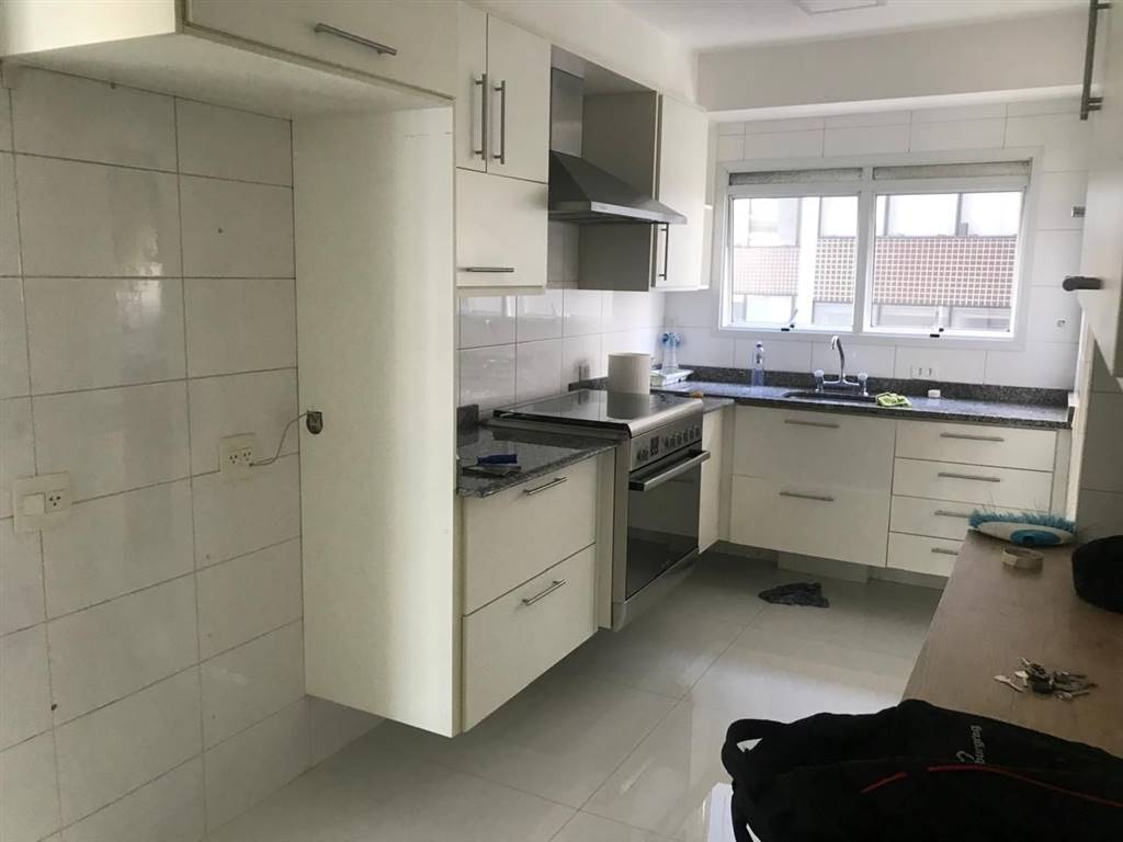 Apartamento com 4 quartos e 140 m² em Vila Guilhermina, Praia Grande