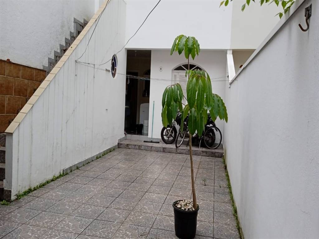 Casa com 5 quartos e 200 m² em Vila Guilhermina, Praia Grande