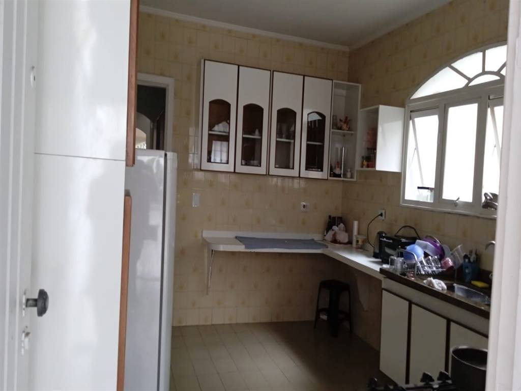 Casa com 5 quartos e 200 m² em Vila Guilhermina, Praia Grande