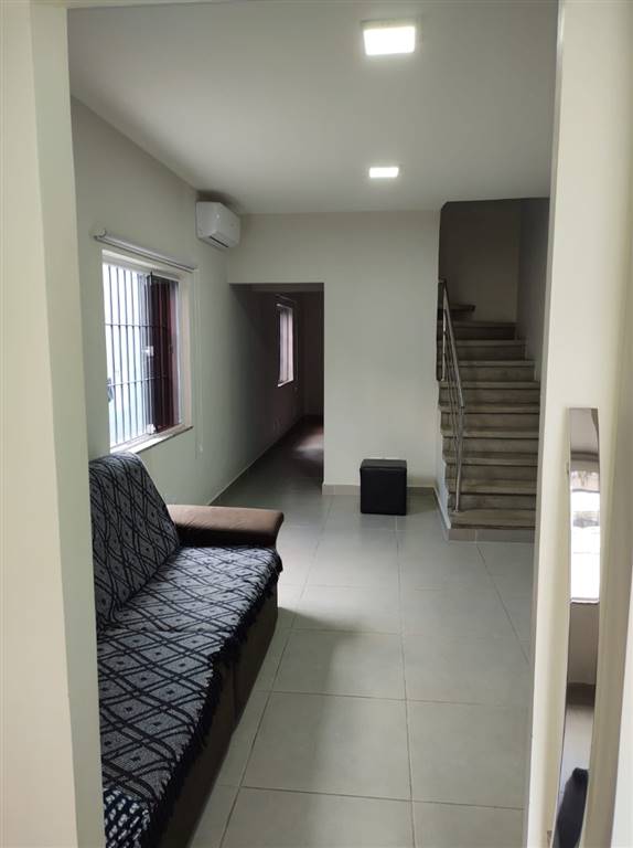 Casa com 3 quartos e 210 m² em Vila Guilhermina, Praia Grande
