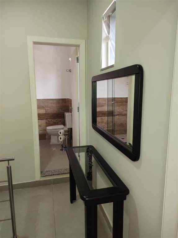 Casa com 3 quartos e 210 m² em Vila Guilhermina, Praia Grande