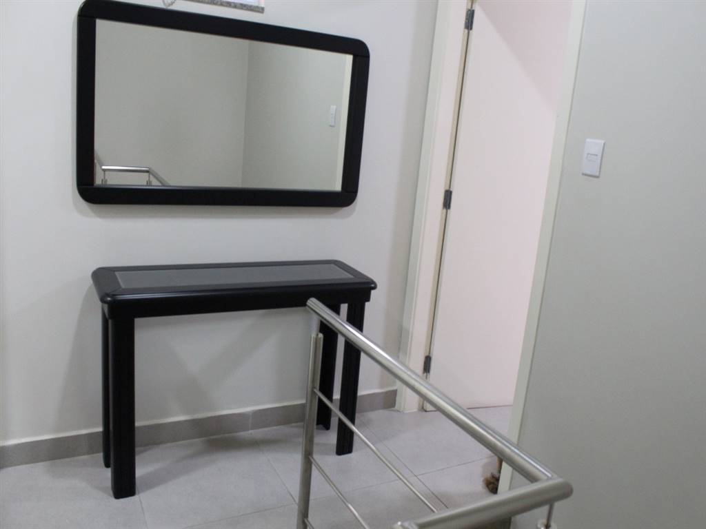 Casa com 3 quartos e 210 m² em Vila Guilhermina, Praia Grande