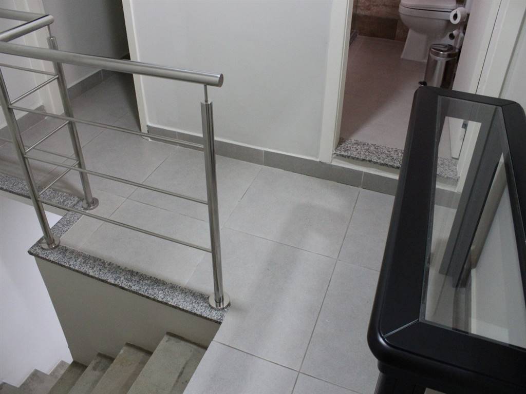 Casa com 3 quartos e 210 m² em Vila Guilhermina, Praia Grande