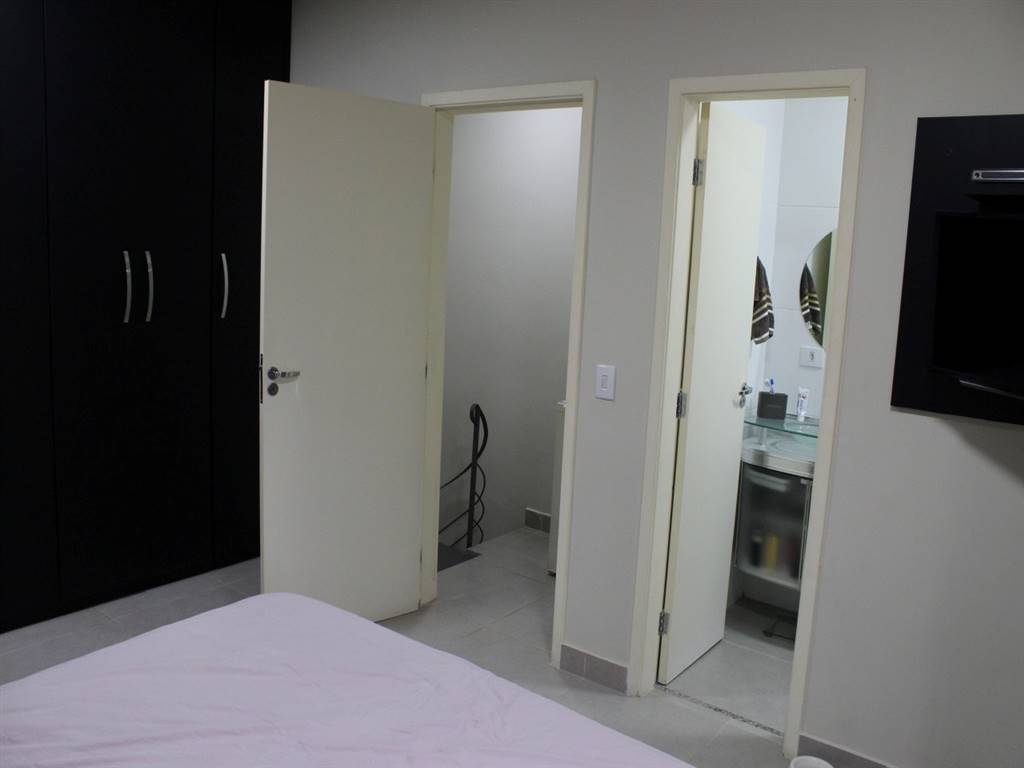 Casa com 3 quartos e 210 m² em Vila Guilhermina, Praia Grande