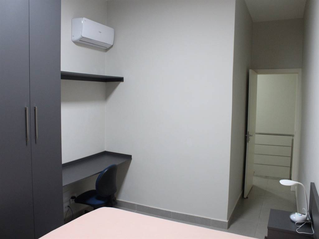 Casa com 3 quartos e 210 m² em Vila Guilhermina, Praia Grande