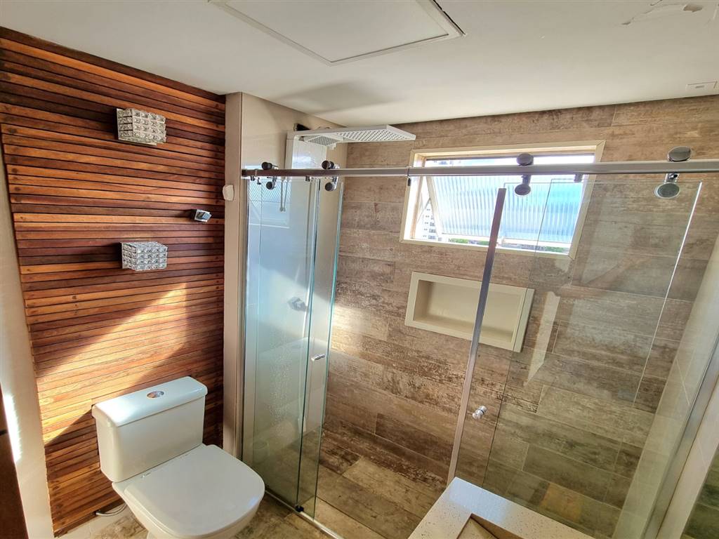 Apartamento com 3 quartos e 120 m² em Vila Guilhermina, Praia Grande