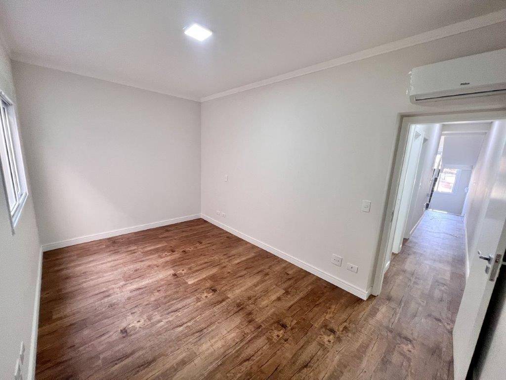 Casa com 3 quartos e 170 m² em Vila Guilhermina, Praia Grande