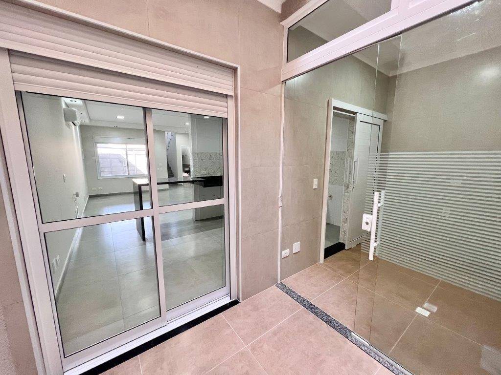 Casa com 3 quartos e 170 m² em Vila Guilhermina, Praia Grande