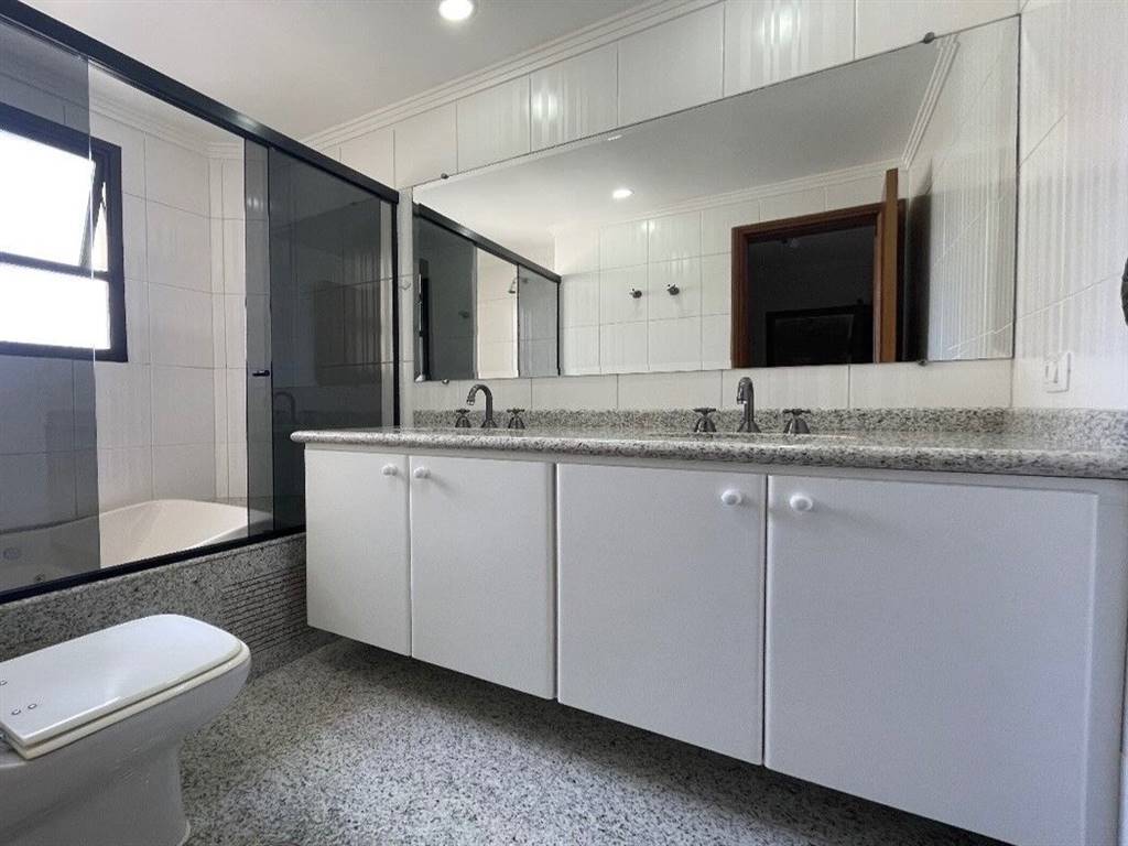 Apartamento com 3 quartos e 177 m² em Vila Guilhermina, Praia Grande