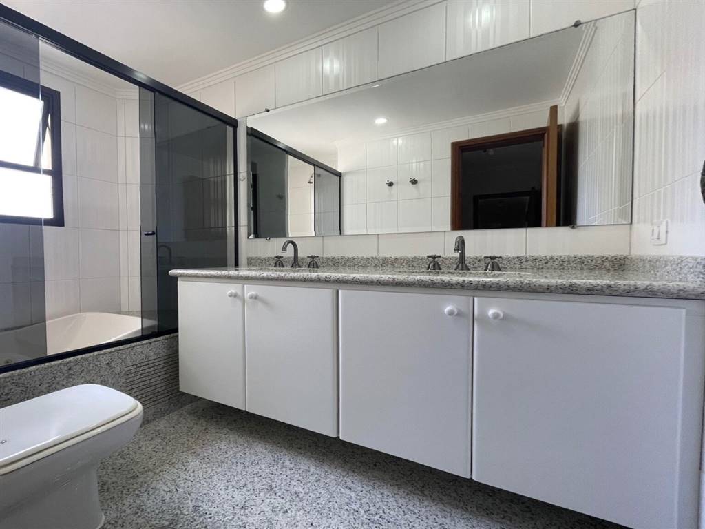 Apartamento com 3 quartos e 177 m² em Vila Guilhermina, Praia Grande