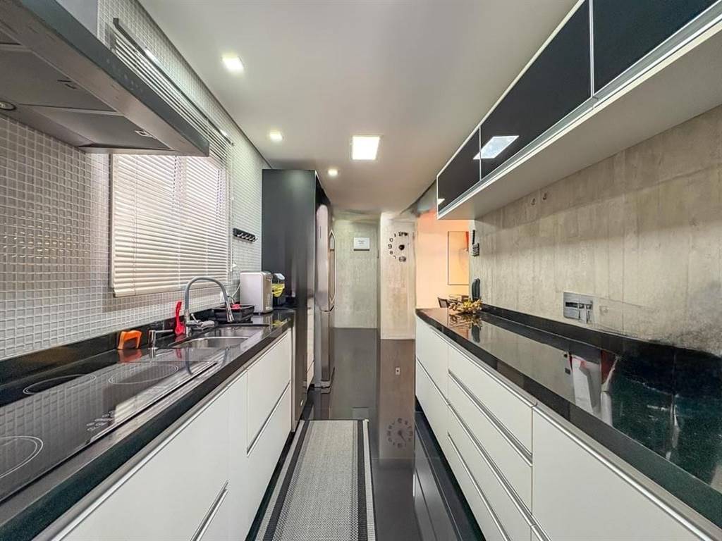 Apartamento com 3 quartos e 147 m² em Vila Guilhermina, Praia Grande