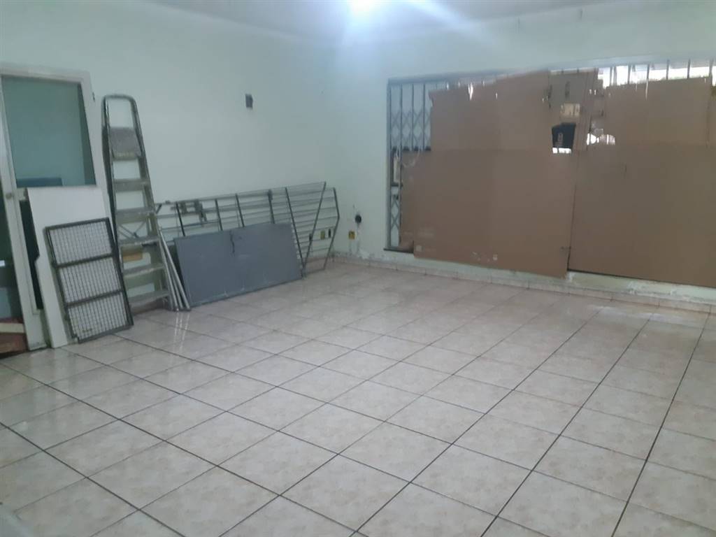 Casa com 9 quartos e 276 m² em Vila Guilhermina, Praia Grande