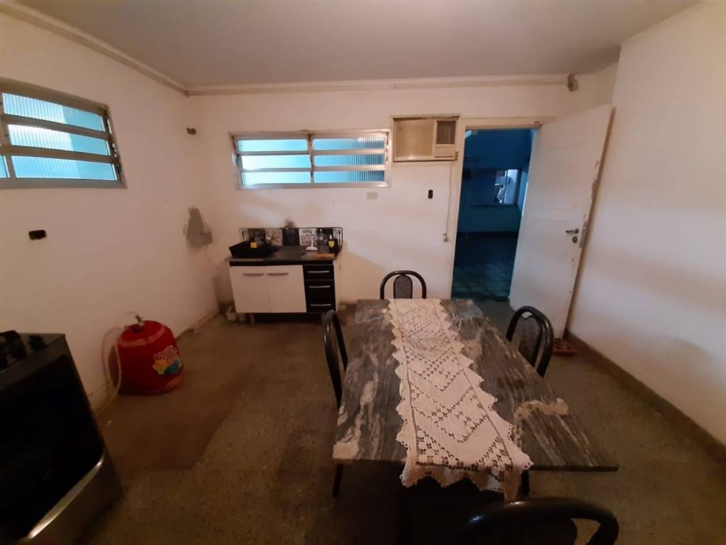 Casa com 9 quartos e 276 m² em Vila Guilhermina, Praia Grande