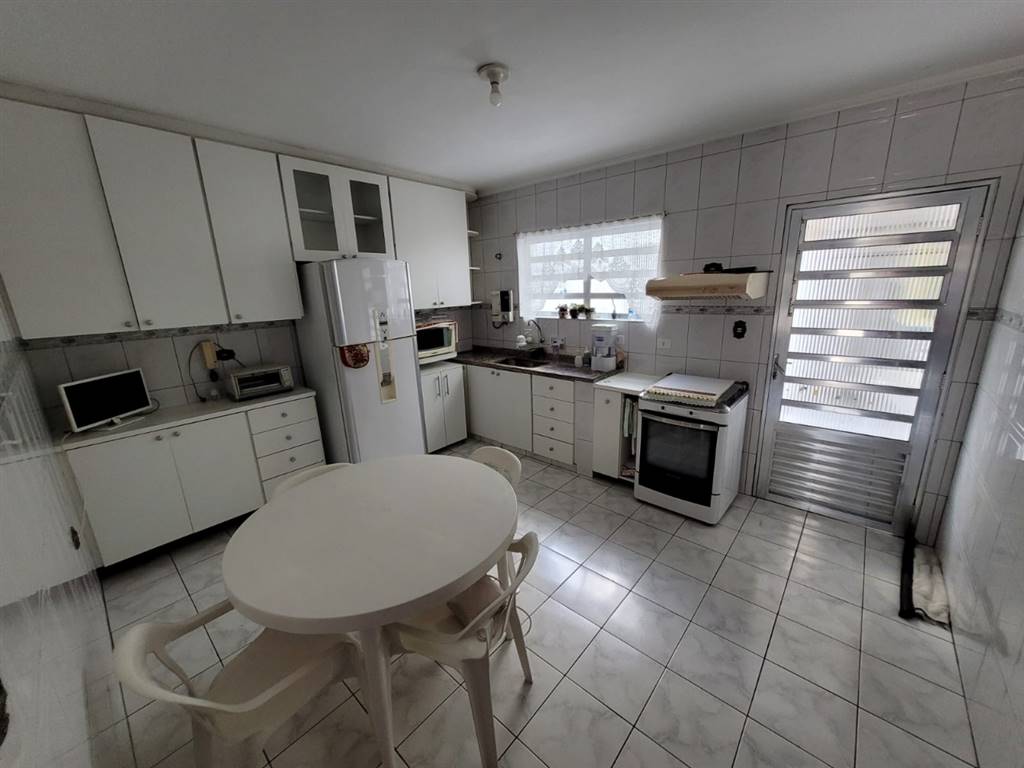 Casa com 3 quartos e 145 m² em Vila Guilhermina, Praia Grande