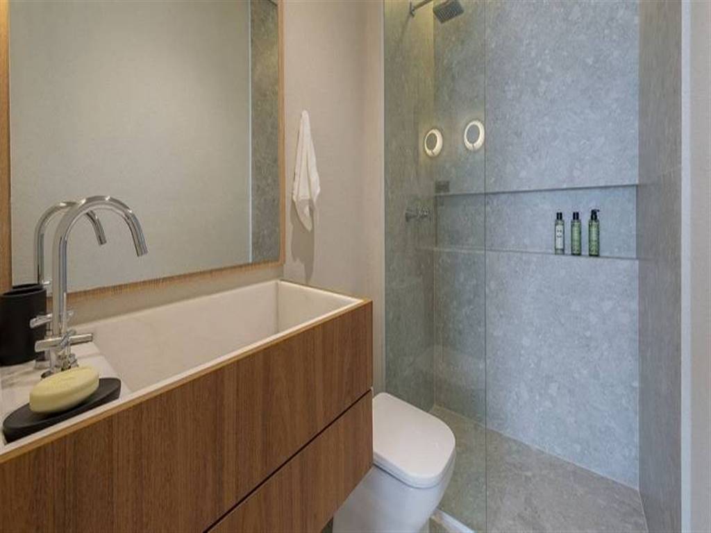 Apartamento com 2 quartos e 105 m² em Vila Guilhermina, Praia Grande