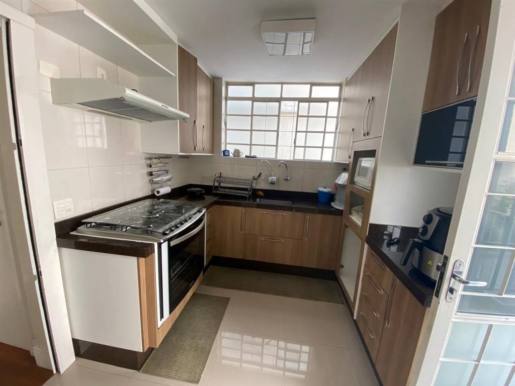 Casa com 3 quartos e 239 m² em Vila Guilhermina, Praia Grande