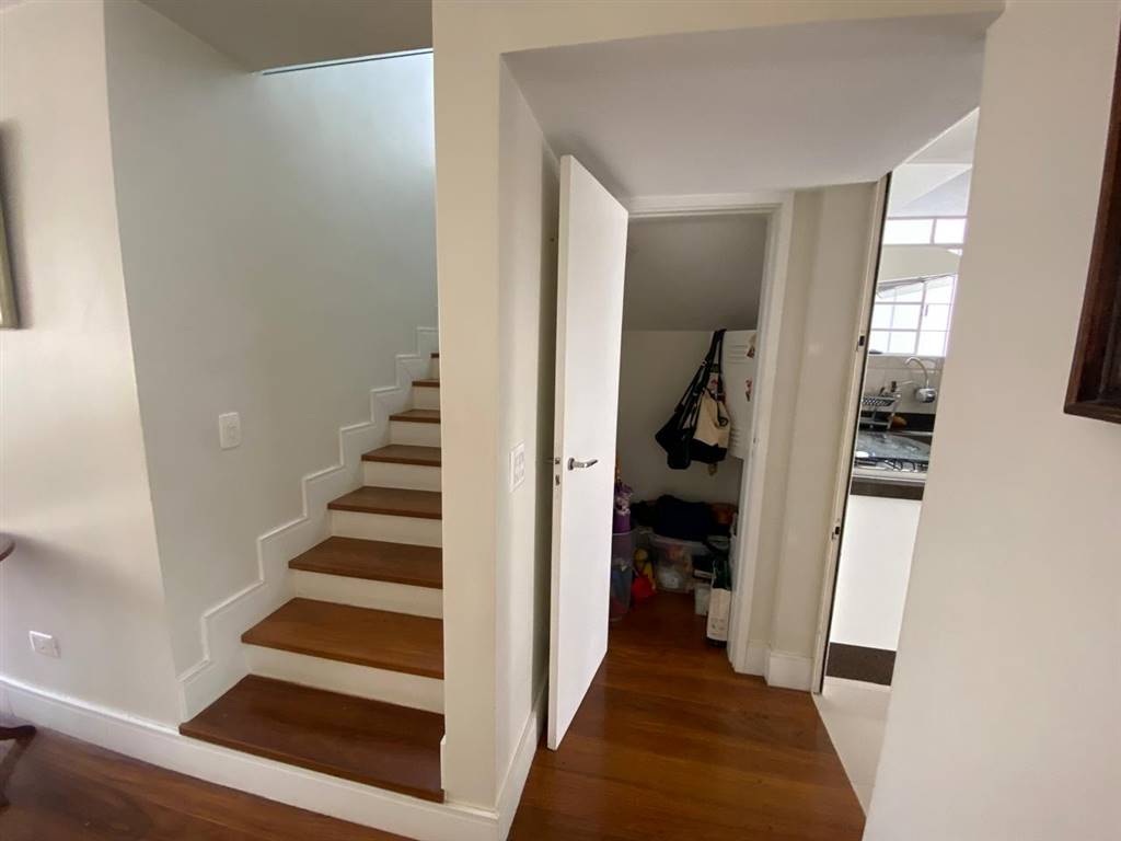 Casa com 3 quartos e 239 m² em Vila Guilhermina, Praia Grande