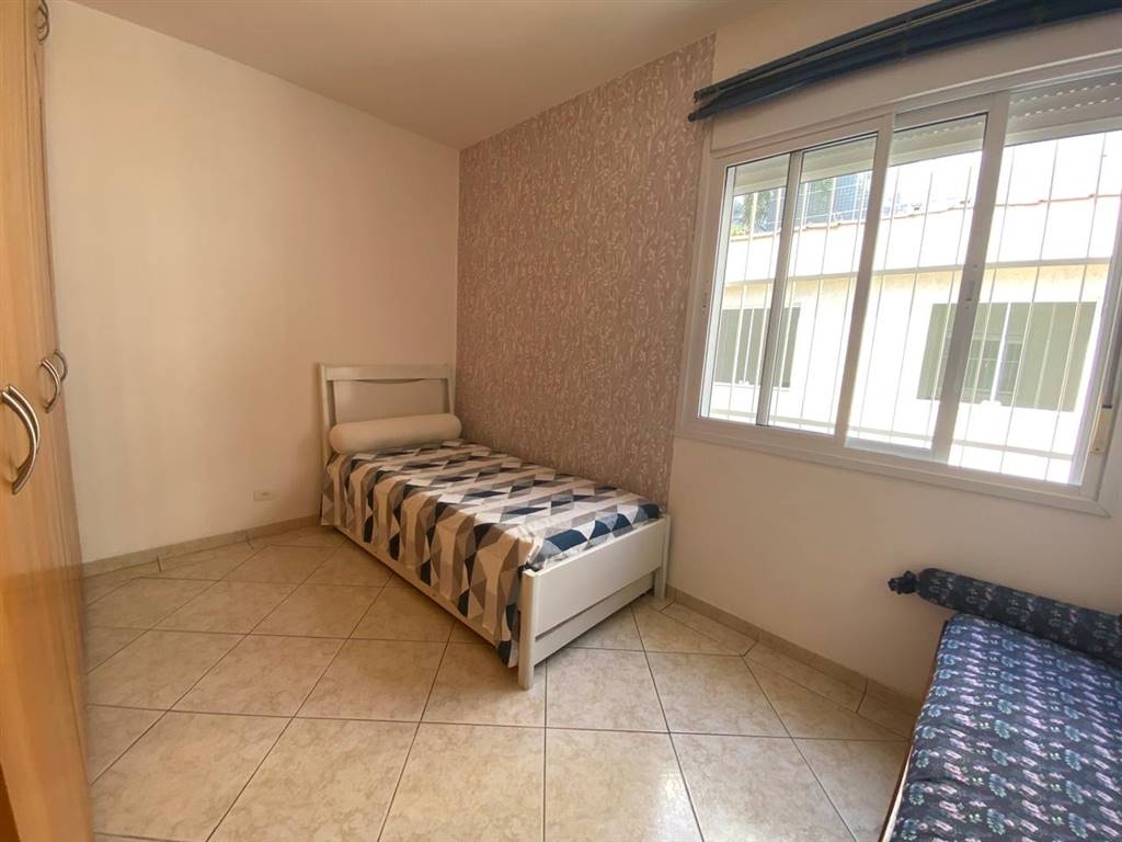Casa com 3 quartos e 239 m² em Vila Guilhermina, Praia Grande