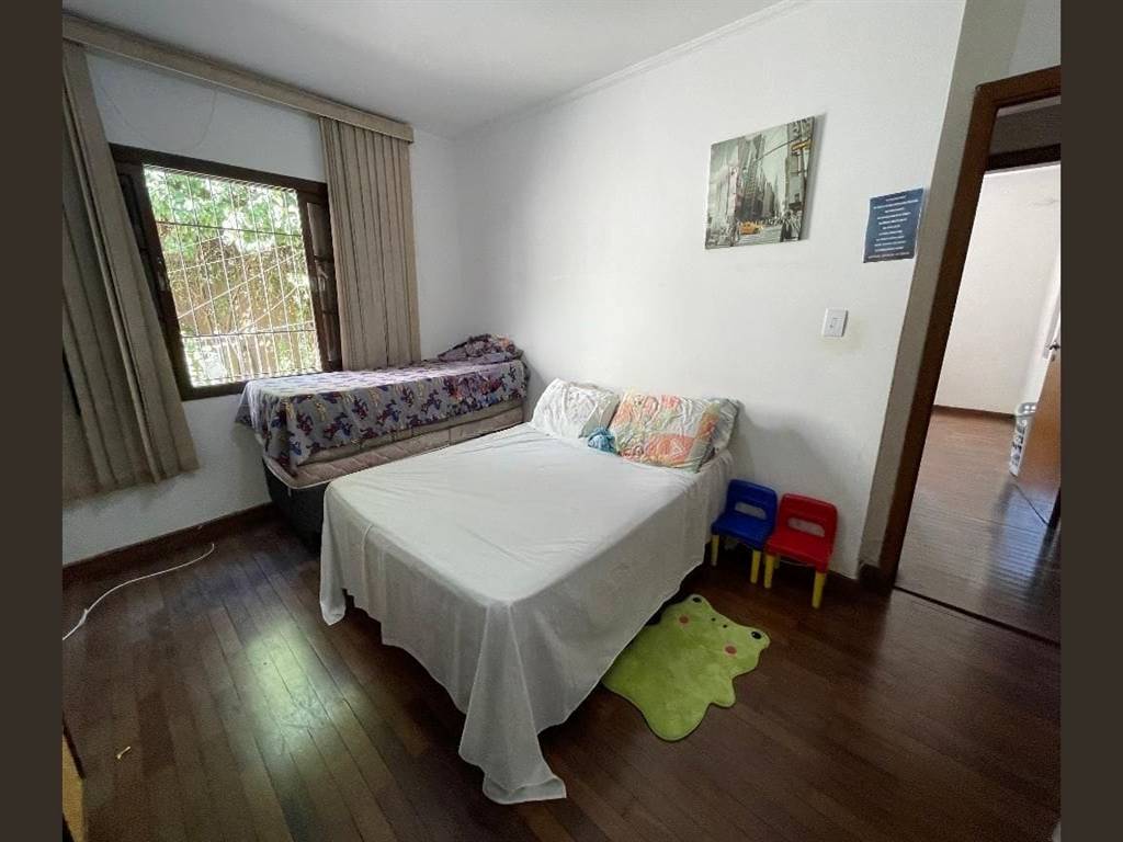 Casa com 5 quartos e 276 m² em Vila Guilhermina, Praia Grande