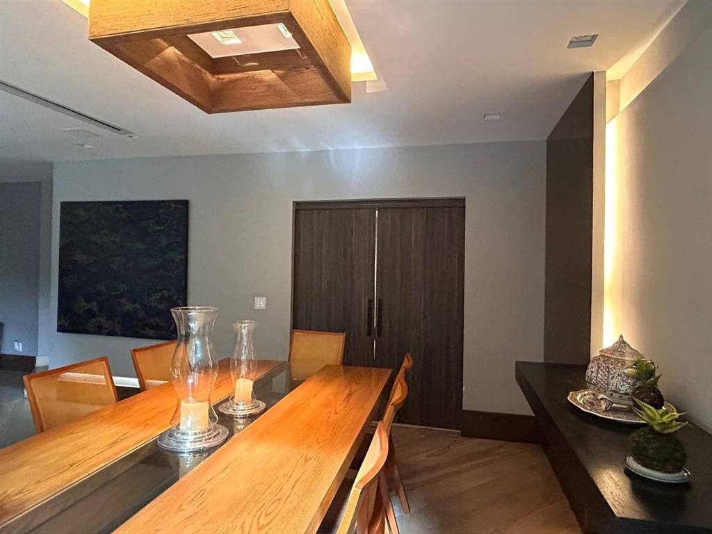 Apartamento com 4 quartos e 220 m² em Vila Guilhermina, Praia Grande