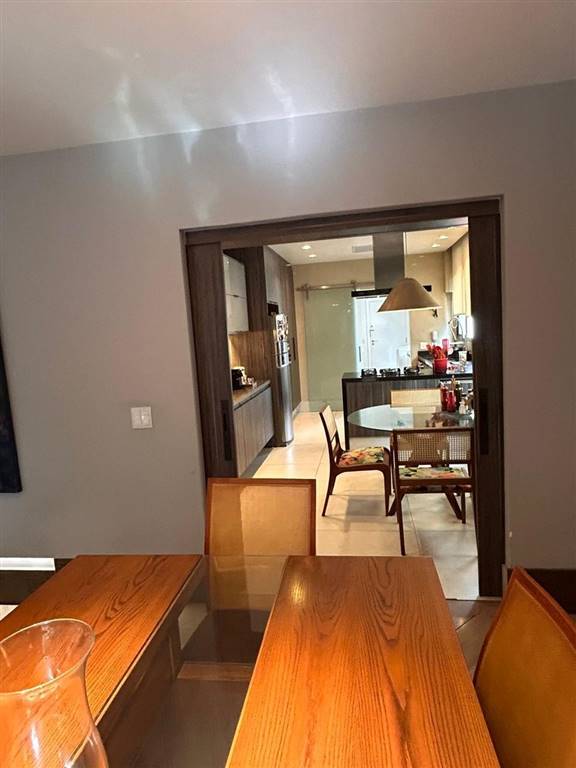 Apartamento com 4 quartos e 220 m² em Vila Guilhermina, Praia Grande