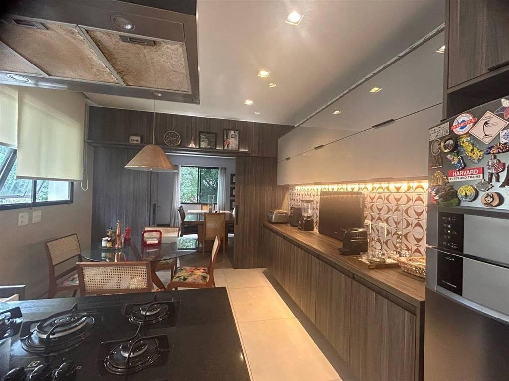 Apartamento com 4 quartos e 220 m² em Vila Guilhermina, Praia Grande