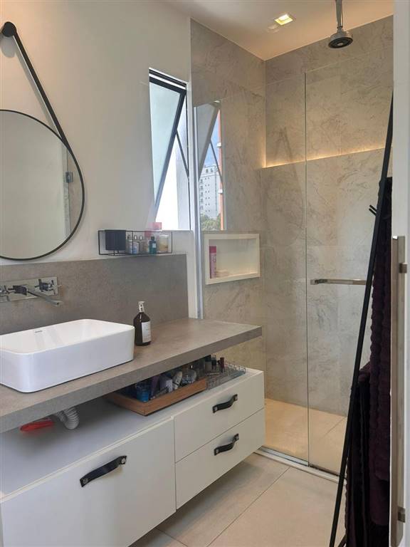 Apartamento com 4 quartos e 220 m² em Vila Guilhermina, Praia Grande