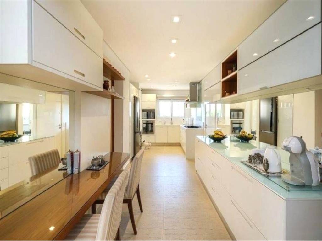 Apartamento com 3 quartos e 210 m² em Vila Guilhermina, Praia Grande