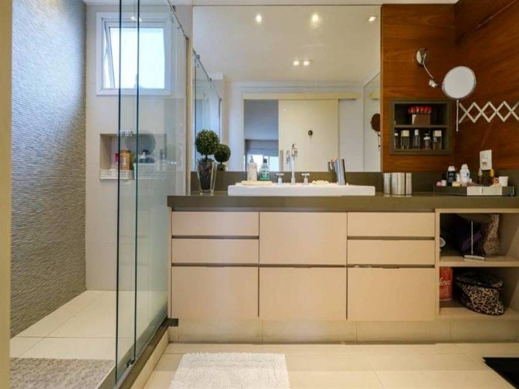 Apartamento com 3 quartos e 210 m² em Vila Guilhermina, Praia Grande