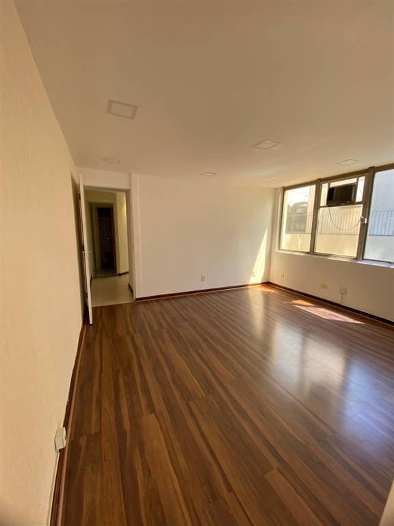 Apartamento com 60 m² em Vila Guilhermina, Praia Grande