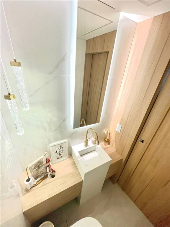 Apartamento com 4 quartos e 105 m² em Vila Guilhermina, Praia Grande