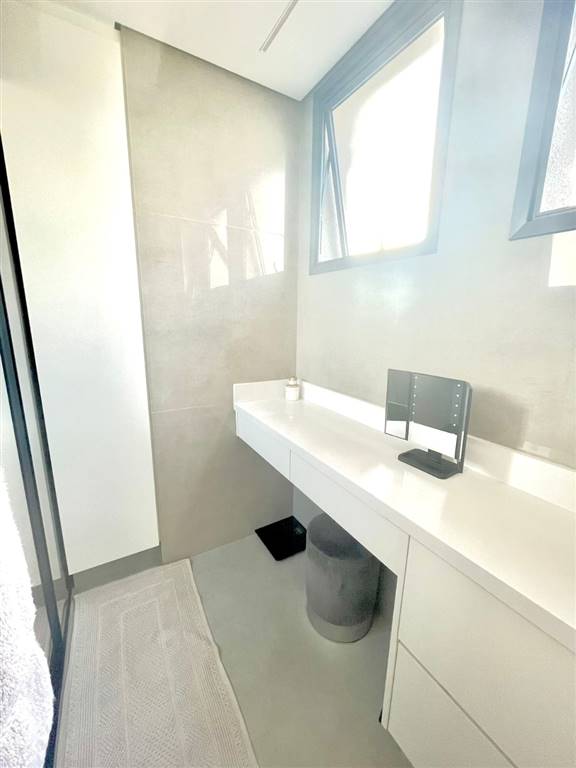 Apartamento com 4 quartos e 105 m² em Vila Guilhermina, Praia Grande