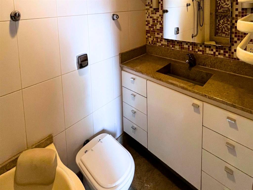 Apartamento com 4 quartos e 143 m² em Vila Guilhermina, Praia Grande