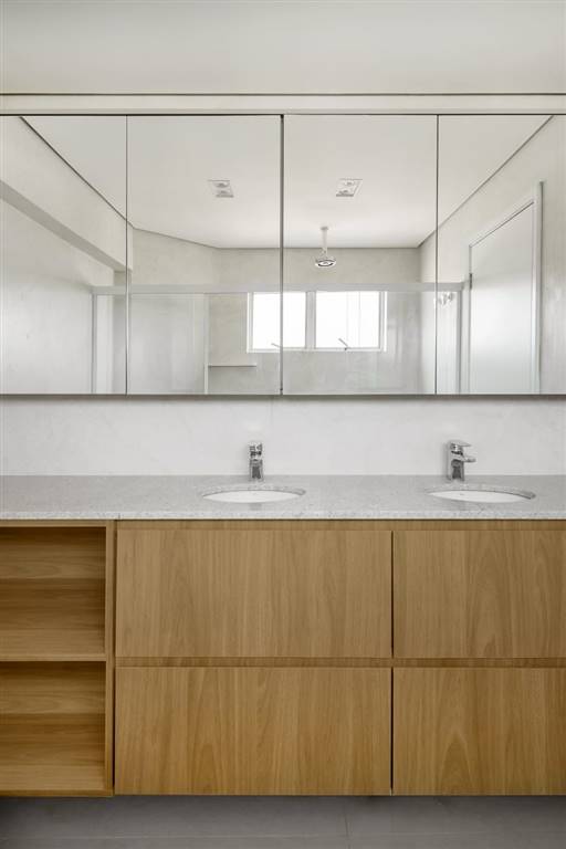 Apartamento com 2 quartos e 85 m² em Vila Guilhermina, Praia Grande