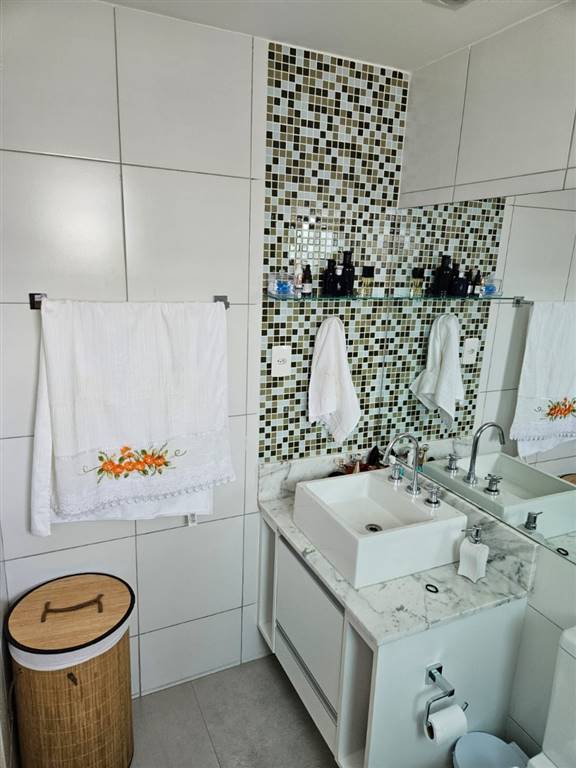 Apartamento com 3 quartos e 100 m² em Vila Guilhermina, Praia Grande