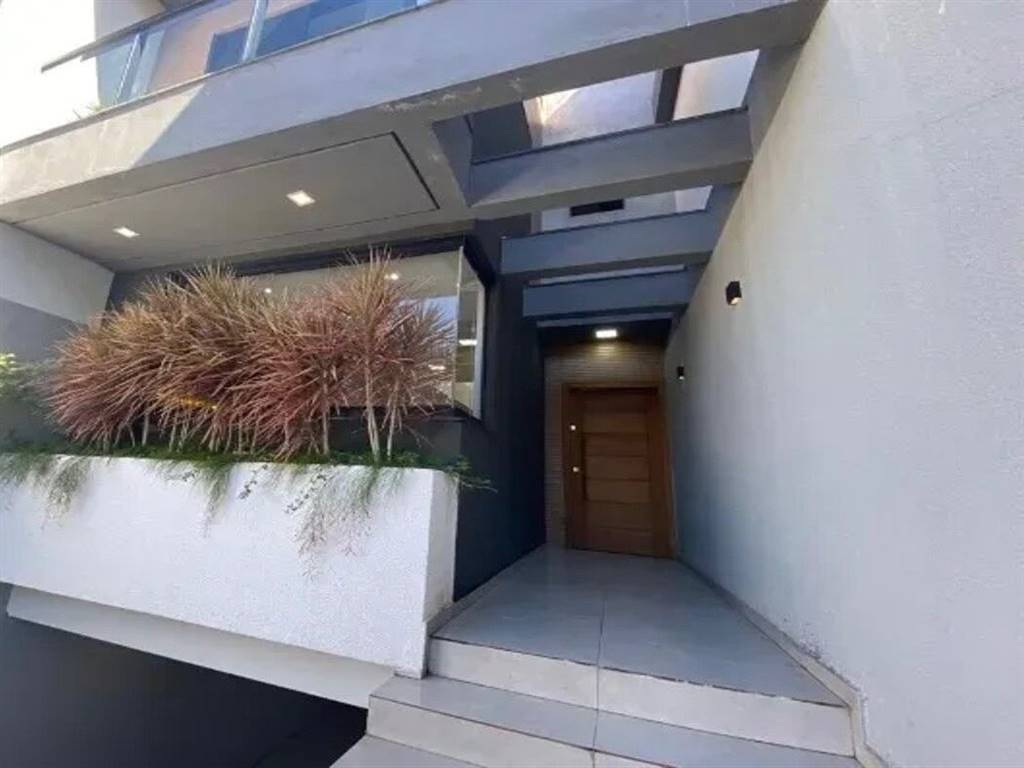 Casa com 3 quartos e 200 m² em Vila Guilhermina, Praia Grande