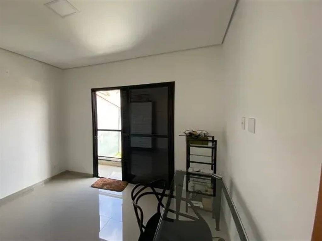 Casa com 3 quartos e 200 m² em Vila Guilhermina, Praia Grande