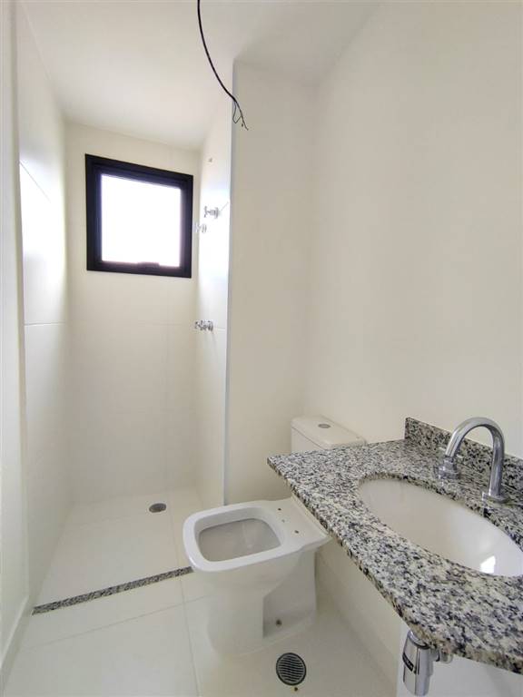 Apartamento com 2 quartos e 74 m² em Vila Guilhermina, Praia Grande