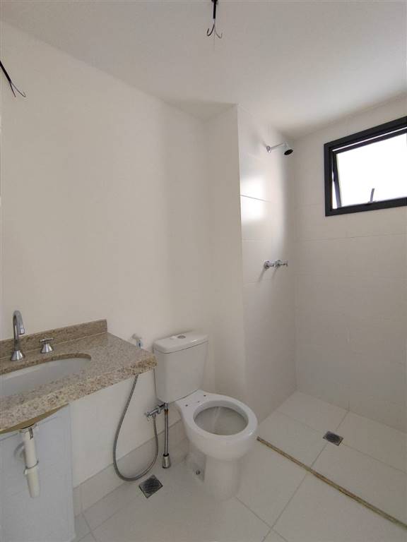 Apartamento com 2 quartos e 64 m² em Vila Guilhermina, Praia Grande