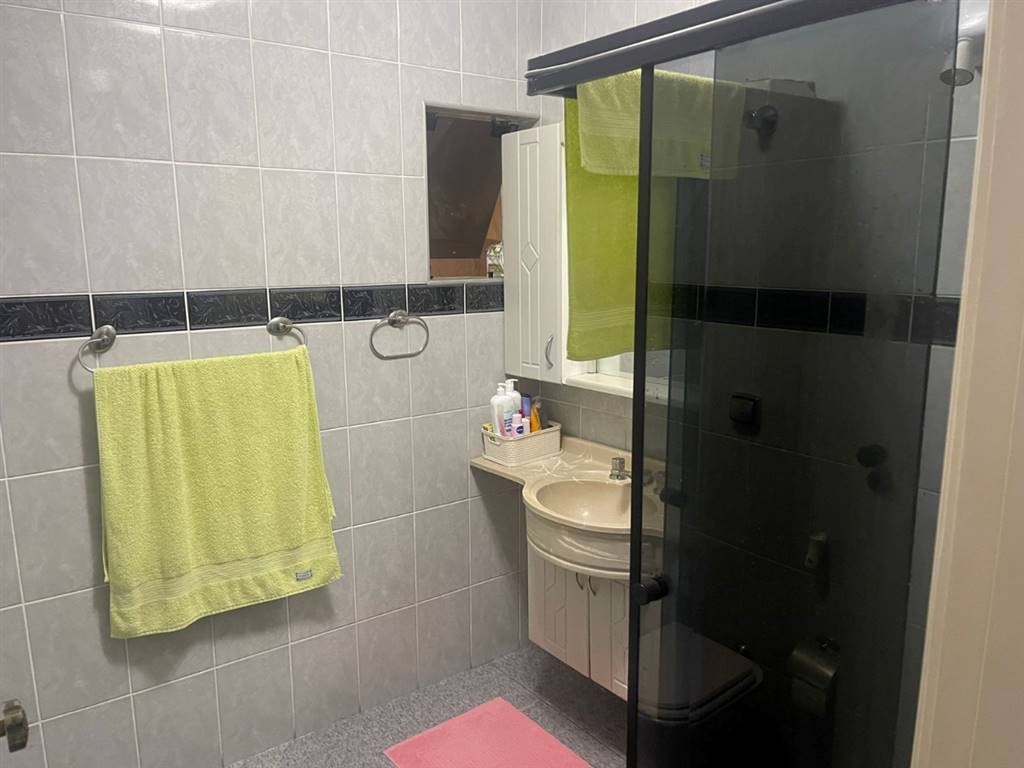 Apartamento com 2 quartos e 90 m² em Vila Guilhermina, Praia Grande