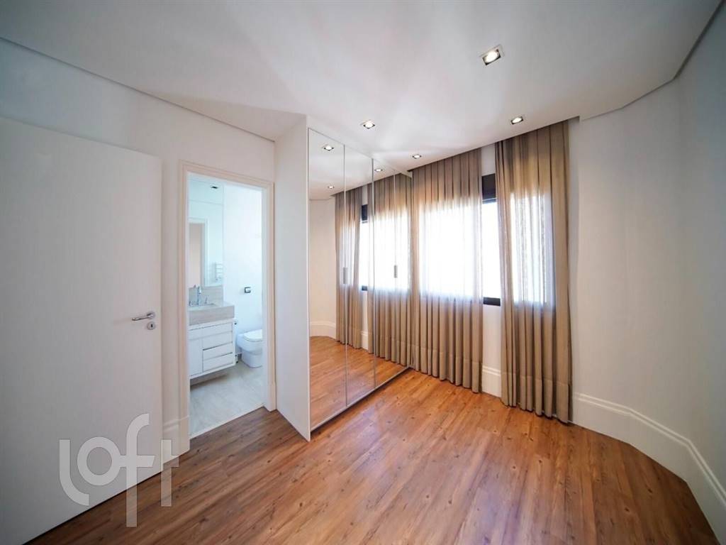 Apartamento com 4 quartos e 364 m² em Vila Guilhermina, Praia Grande