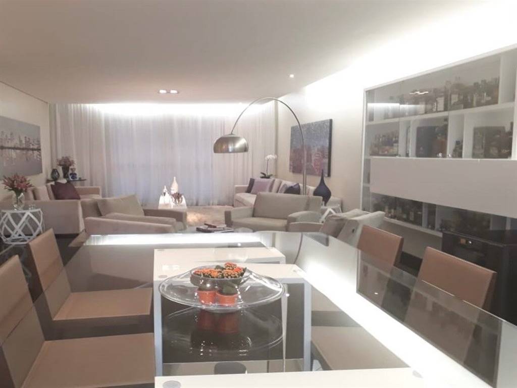 Apartamento com 3 quartos e 250 m² em Vila Guilhermina, Praia Grande