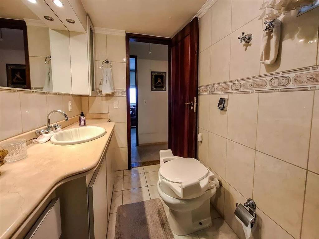 Apartamento com 3 quartos e 90 m² em Vila Guilhermina, Praia Grande