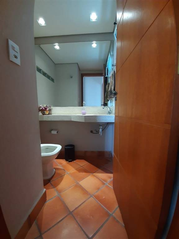 Apartamento com 3 quartos e 275 m² em Vila Guilhermina, Praia Grande
