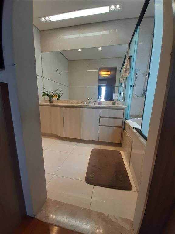 Apartamento com 3 quartos e 275 m² em Vila Guilhermina, Praia Grande