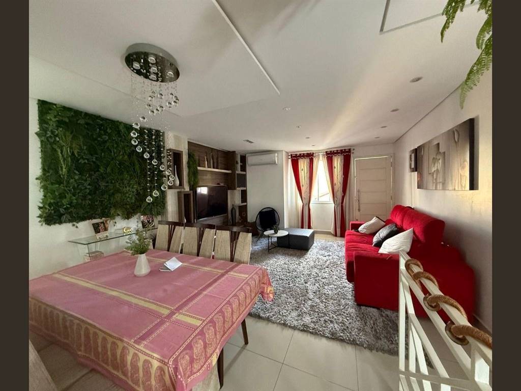 Casa com 4 quartos e 148 m² em Vila Guilhermina, Praia Grande