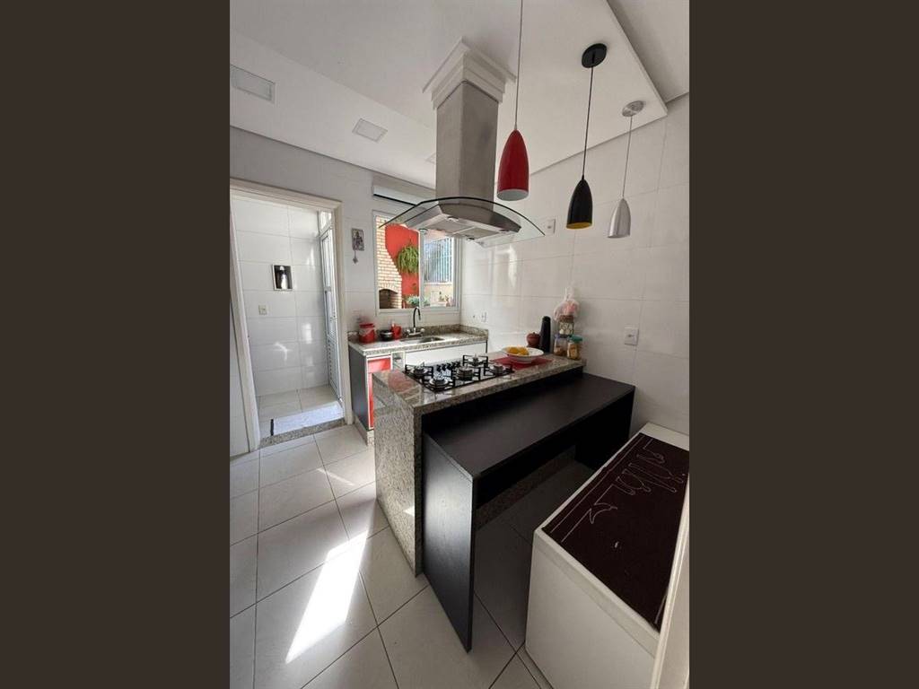 Casa com 4 quartos e 148 m² em Vila Guilhermina, Praia Grande
