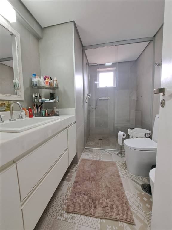 Apartamento com 3 quartos e 145 m² em Vila Guilhermina, Praia Grande